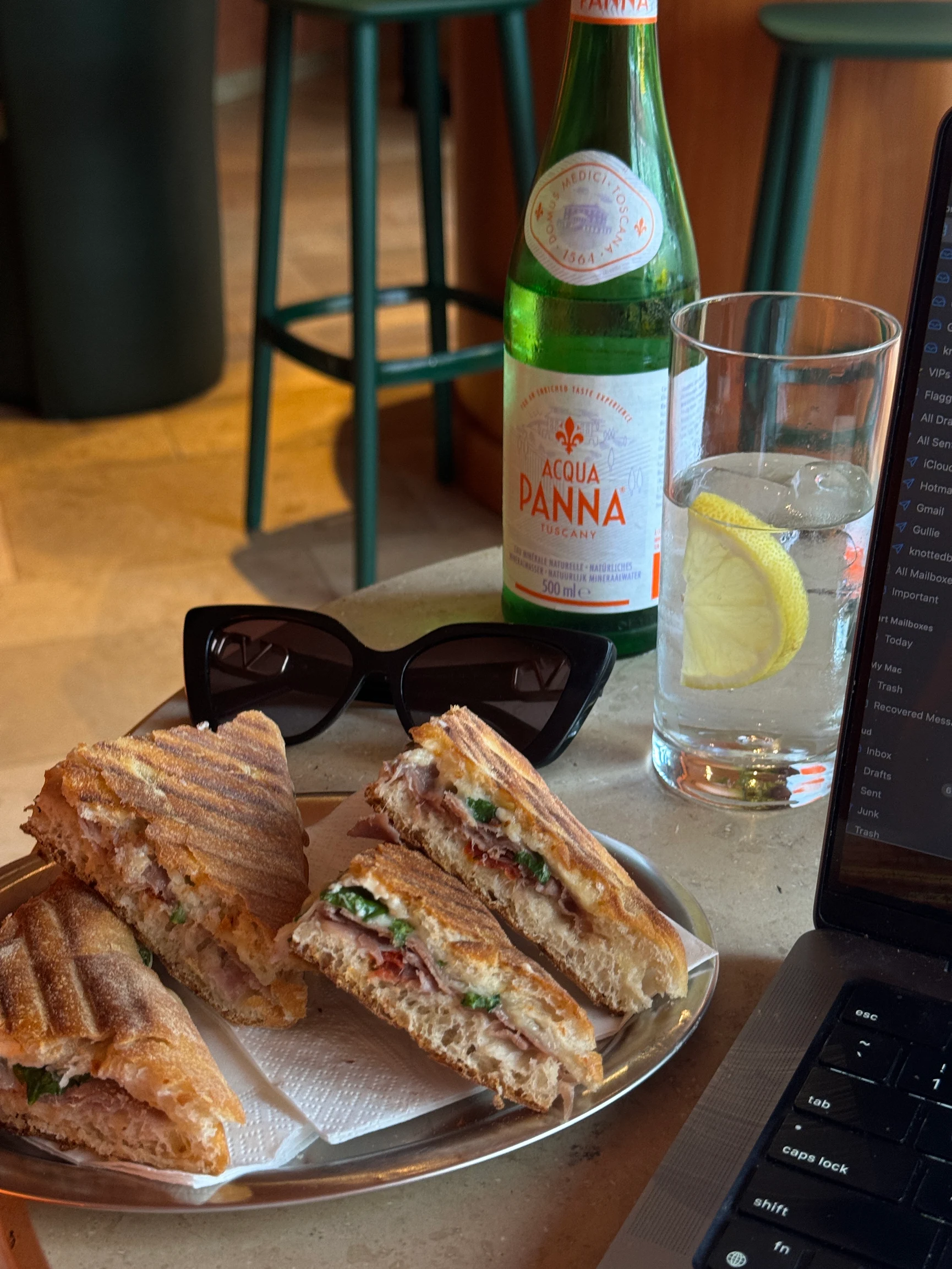 Panini plate with sparkling water